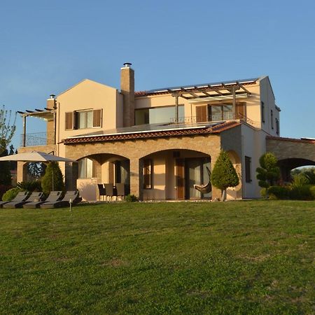 M Varkes Villa Nea Moudania Exteriér fotografie