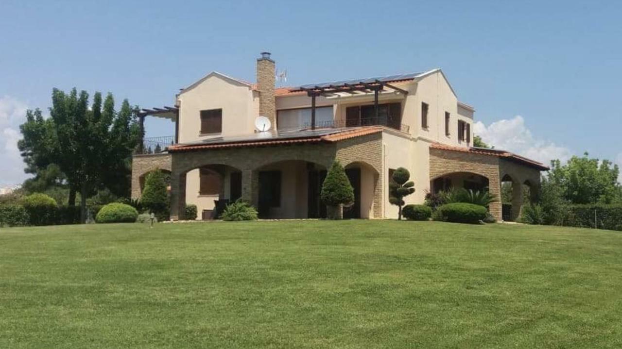 M Varkes Villa Nea Moudania Exteriér fotografie