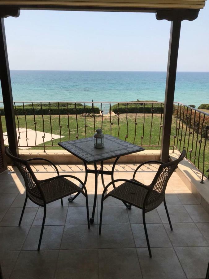 M Varkes Villa Nea Moudania Exteriér fotografie