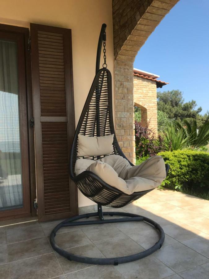 M Varkes Villa Nea Moudania Exteriér fotografie