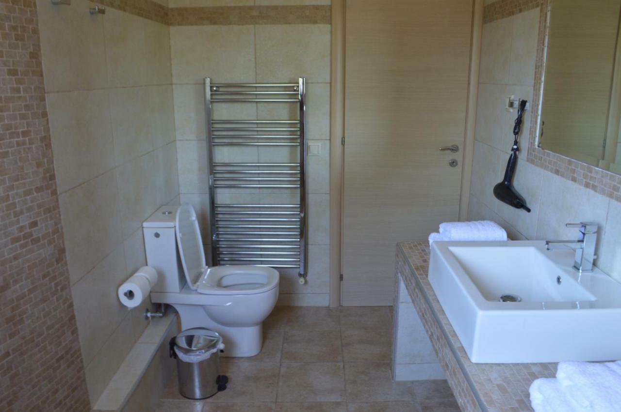 M Varkes Villa Nea Moudania Exteriér fotografie