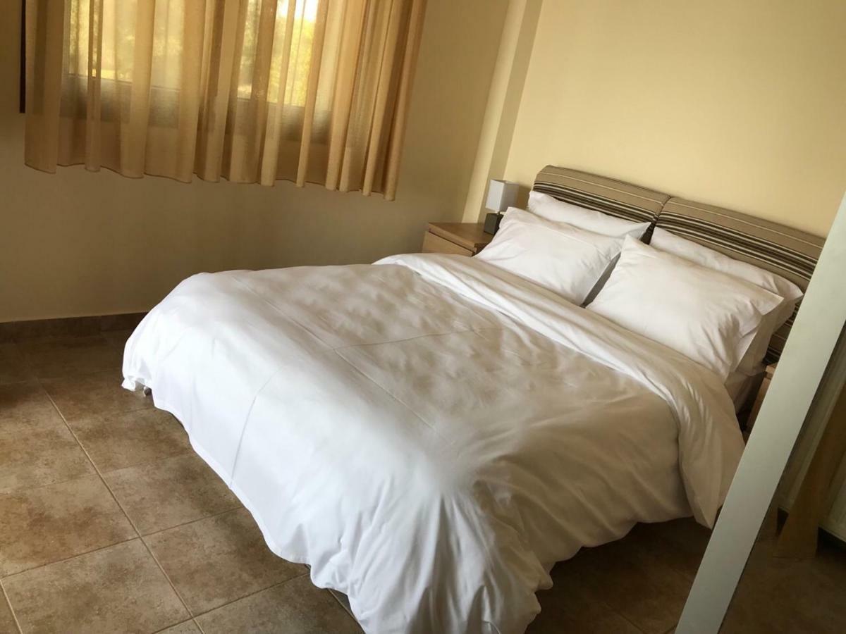 M Varkes Villa Nea Moudania Exteriér fotografie