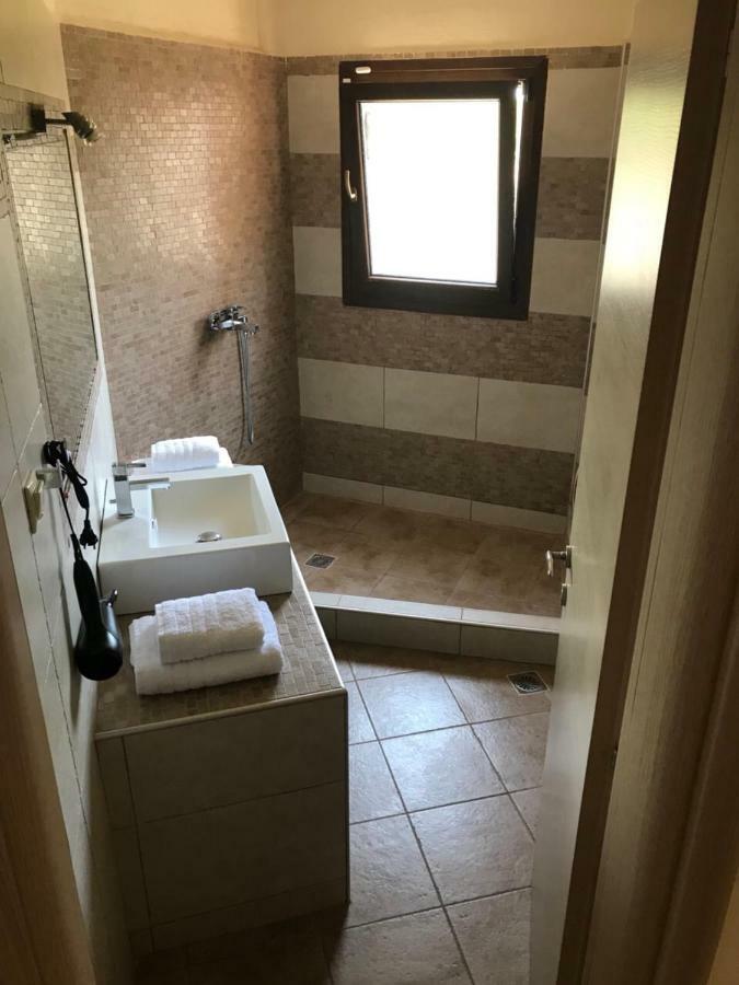 M Varkes Villa Nea Moudania Exteriér fotografie